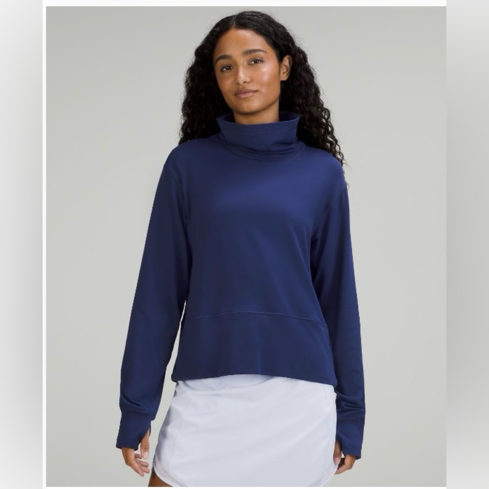 Lululemon sweatshirt